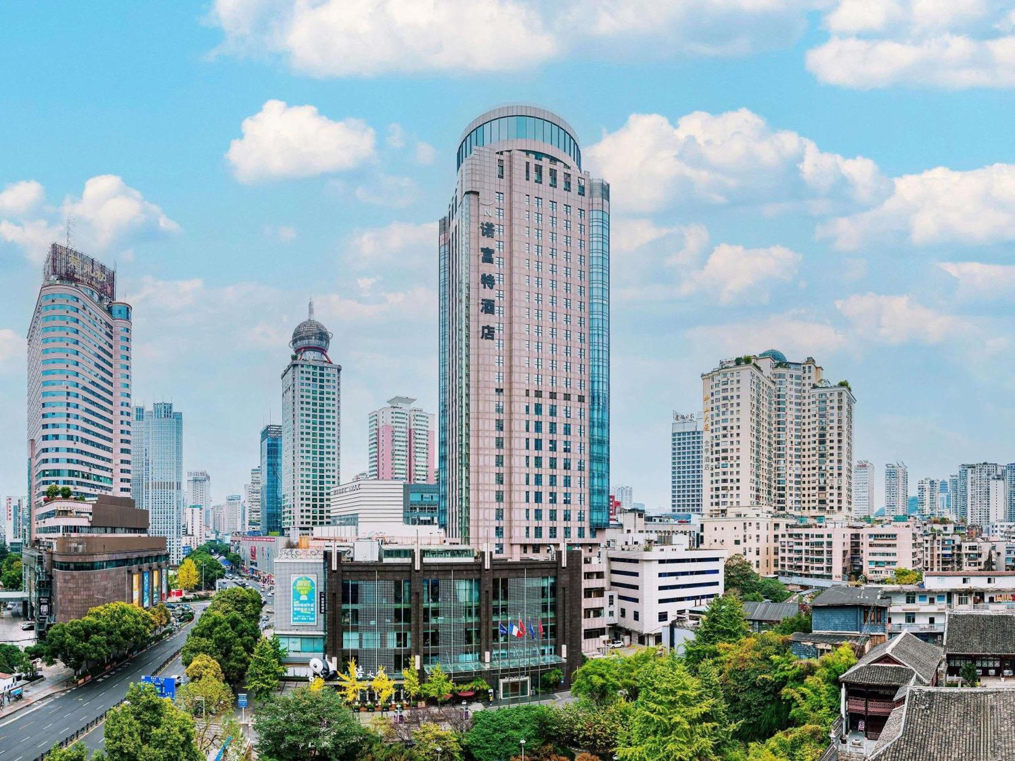 โรงแรมโนโวเทลกุ้ยหยาง ดาวน์ทาวน์ ภายนอก รูปภาพ